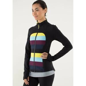 MSRP $108 Lululemon Forme Light Weight Zip Up Size 4  SAME DAY SHIP or NEXT DAY